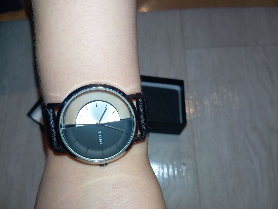 Часы TOMI оригинал