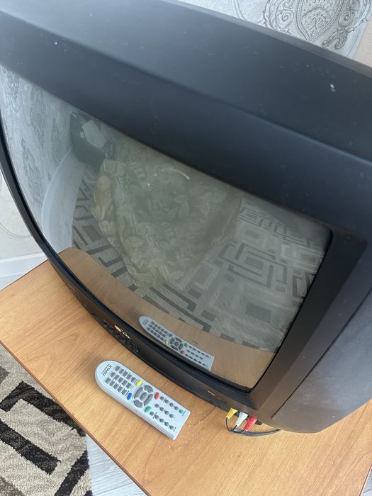 Продам Телевизор LG