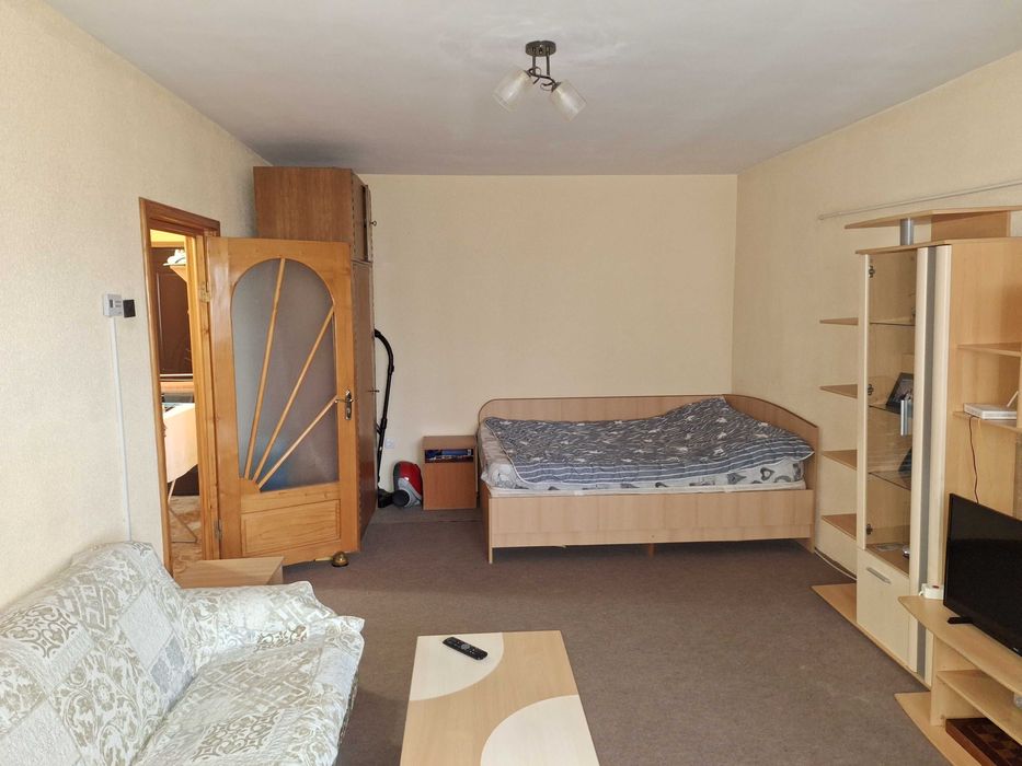 Apartament 1 camera ultracentral spatios Independentei vis-à-vis CEC
