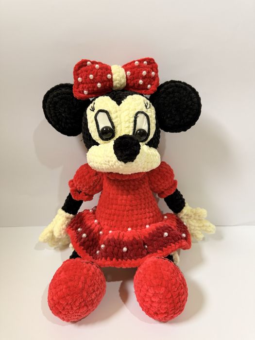 Плетени играчки от плюшена прежда