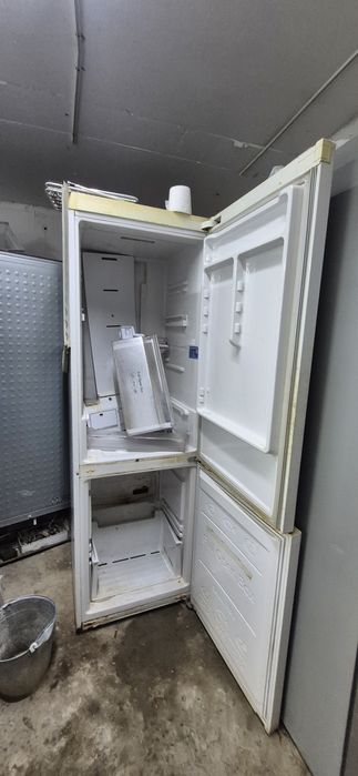 Продам корпус холодильника