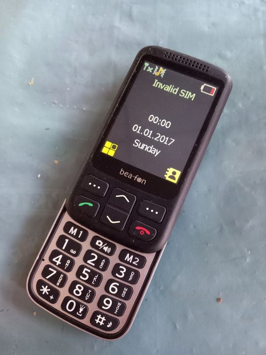 Vând telefon pentru Seniori cu șină