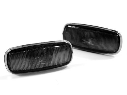 Lampa semnalizare aripa Audi A6 (C5) 05.1905 / A2 (8Z) 01.2005 / A3 (8L) 1903 S3/ A4 (B5) 192001 /A4 (B6) 11.2004/ A8 (D2) 1902/ TT (8N) 10.1906, fumurie, fara suport bec, omologare ECE, 2 buc, 4EO949127,