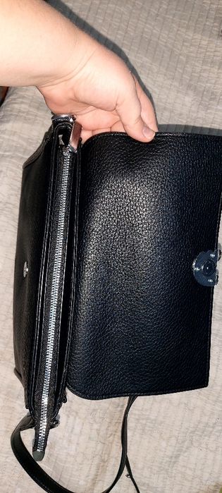 Продаётся новая сумка-клатч.