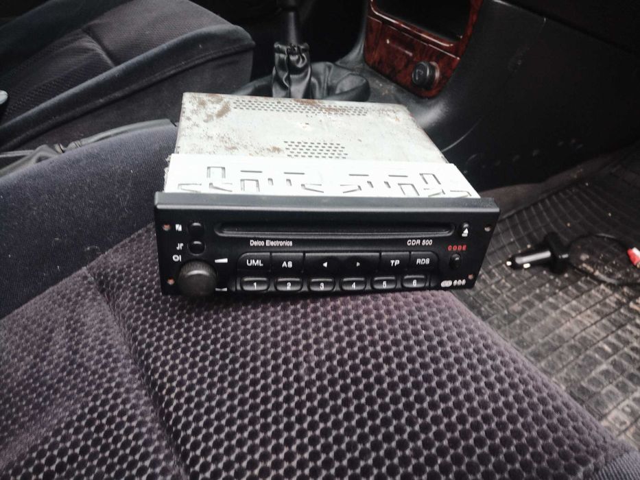 Вектра Б на части