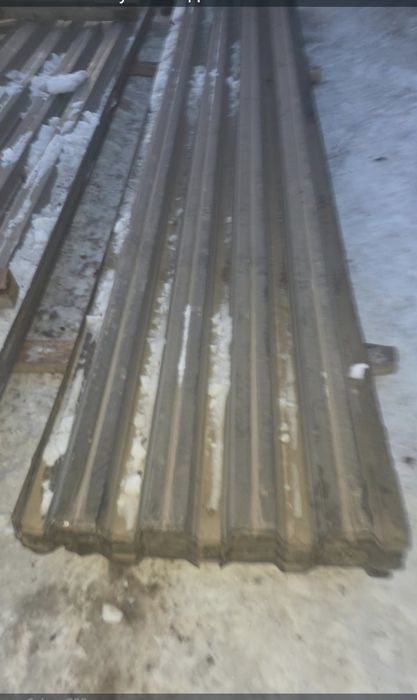 Профлисты продам отличное состояние ширина 80 см. Длинна где-то  5 м