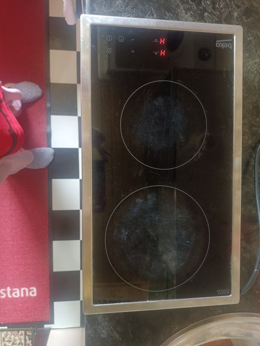 Продам электро плиту beko