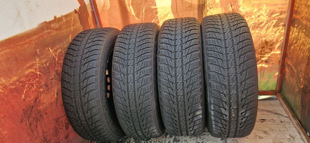 Set 4 Anvelope Nokian 215 65 R17 cu jante 5 x 112  R17. M+S