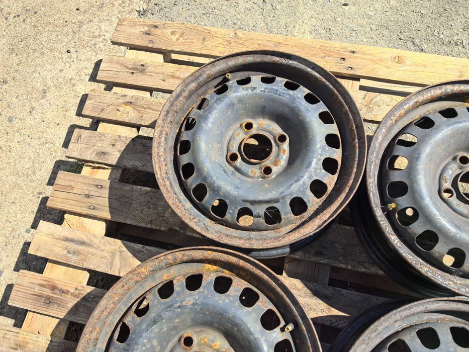 14 цола 4 х 100 мм Опел / Шевролет - 5,5 Инча / ЕТ 39