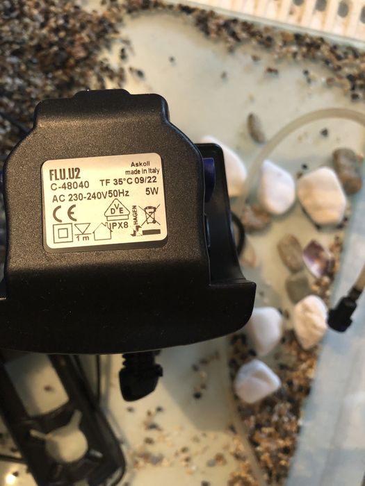 Вътрешен филтър Fluval U2 (перфектно състояние-използван е 1 месец)