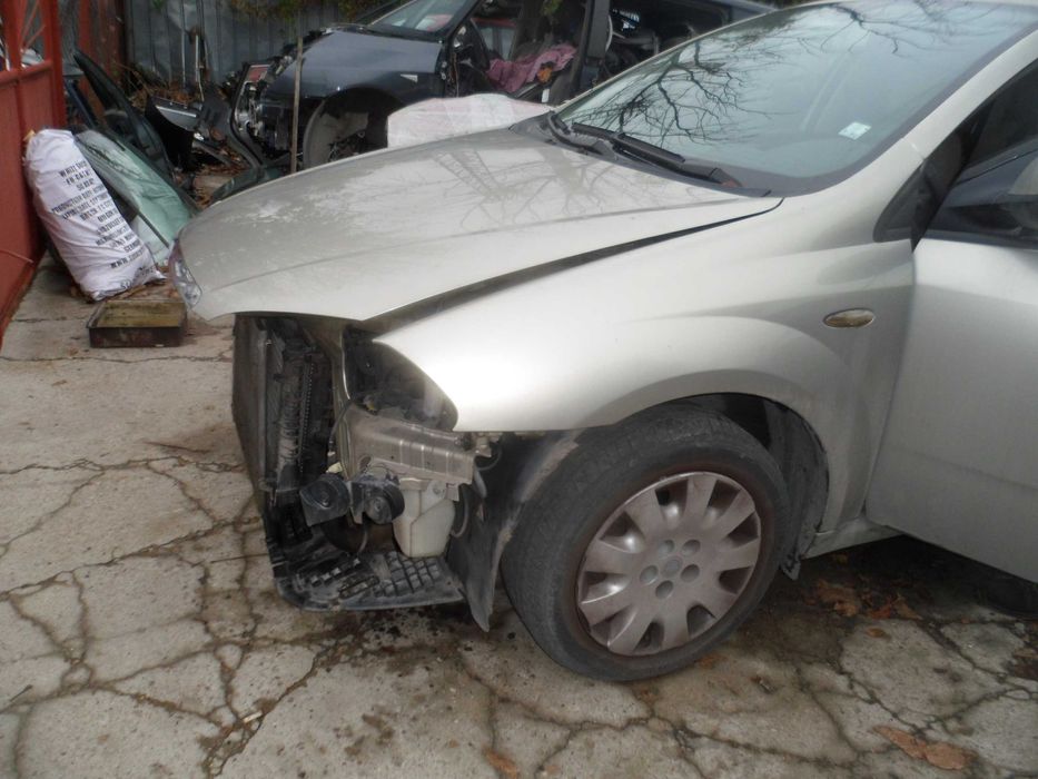 Фиат Крома 2006год. 1.9 JTDM 120к.с.Само на части