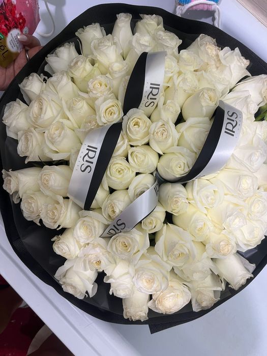 Цветы, белые розы