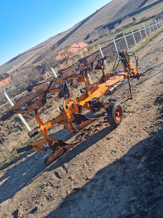 Vand plug huard 3 trupiṭe