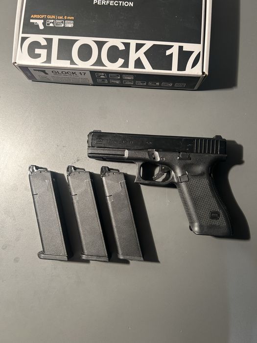 AIRSOFT ЕЪРСОФТ Umarex glock 17 gen 5 green gas + пълнители