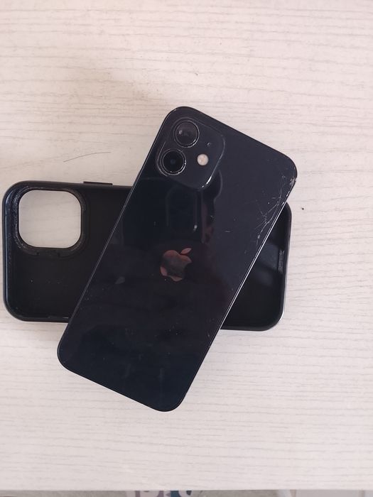 Айфон 12 хорошие состяние