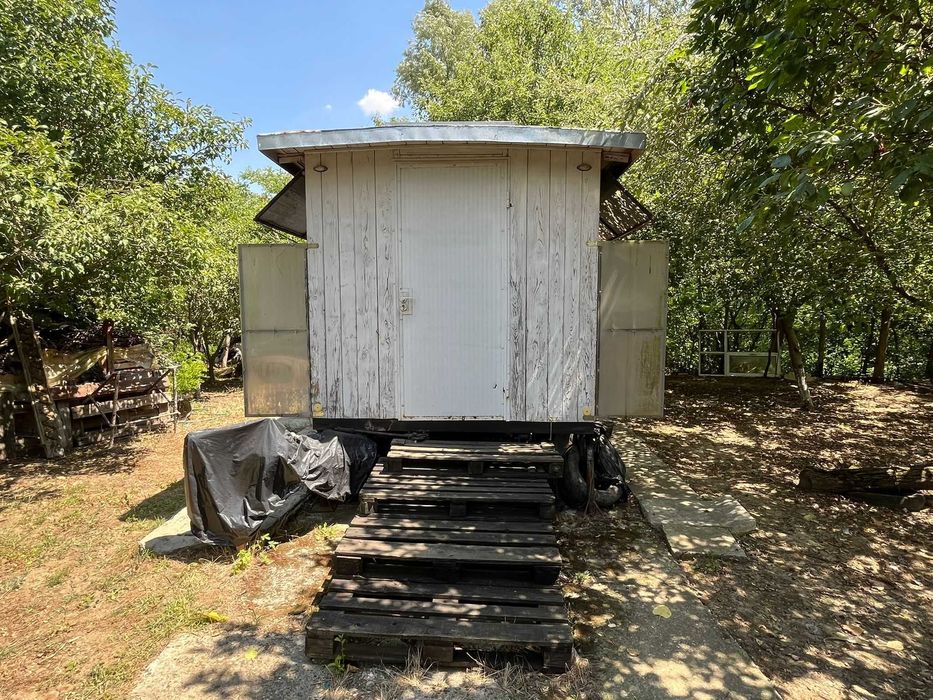 Vand pavilion apicol, inmatriculat apicol, 40 familii, stupi verticali