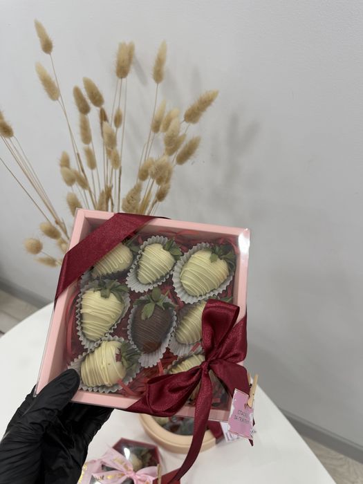 Клубники в шоколаде