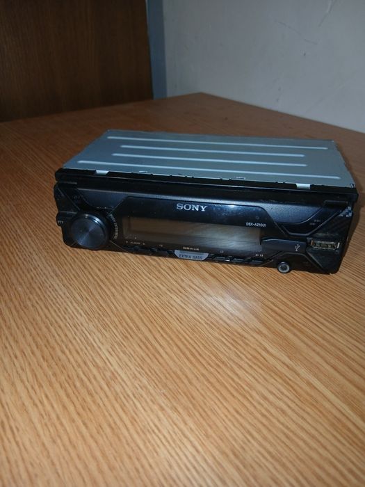 Vând Radio Sony!