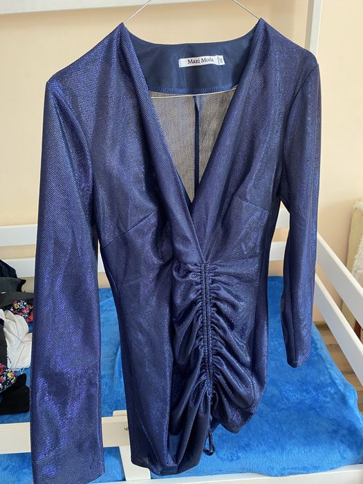 Продам женские платья