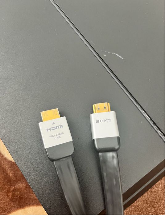Продам PlayStation 4