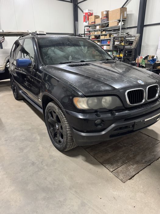 Dezmembrez x5 e53 non facelift