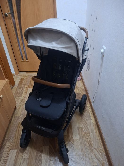 Продам коляску. В отличном состоянии.