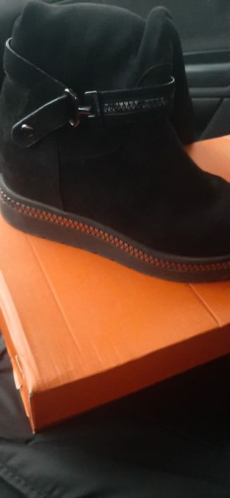 Дамски ботуши елегантни