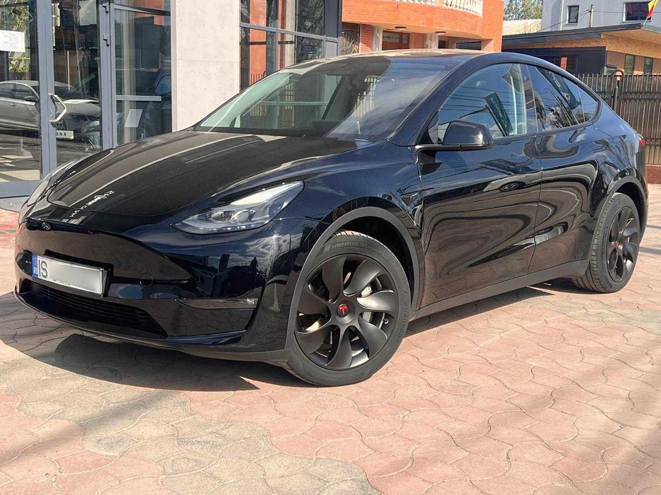 Tesla Model Y 2023 Long Range 4x4 TVA deductibil