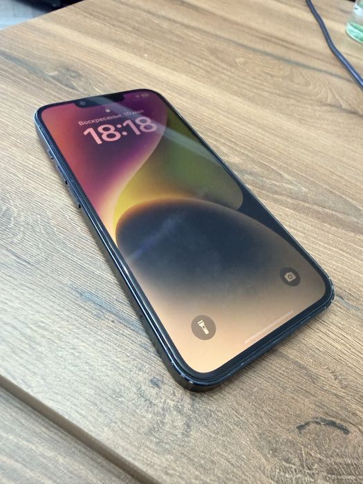 Продам Iphone 14