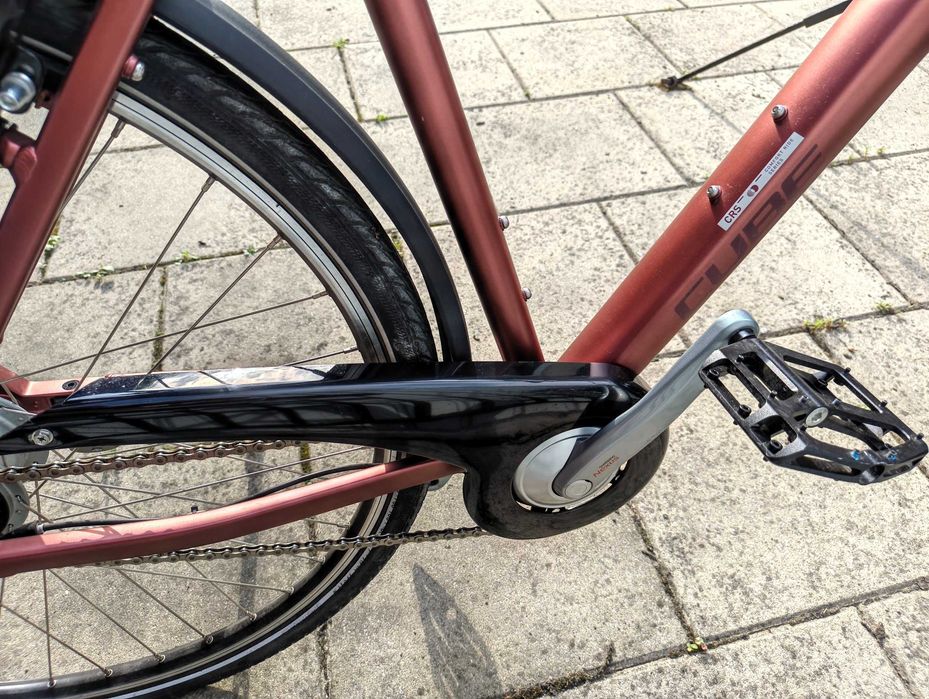 Bicicleta Cube Town Pro Rosu caramiziu mat Marime 54 cm