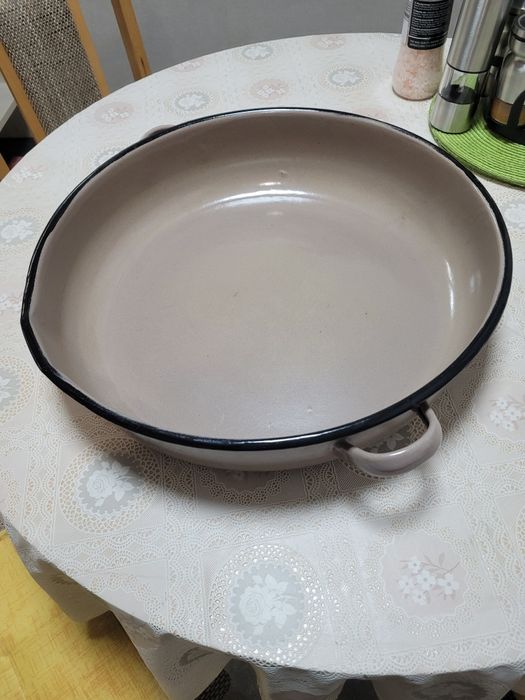 Тава за направа на сладко и лютеница