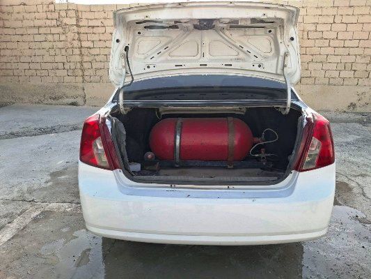 Ласетти сотилади Зудлик Билан.  Нархи келишилади