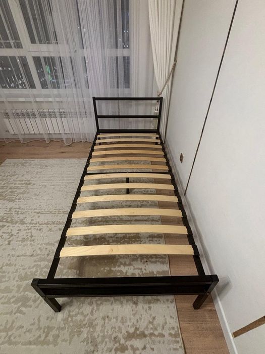 Кровать однмесный б/у