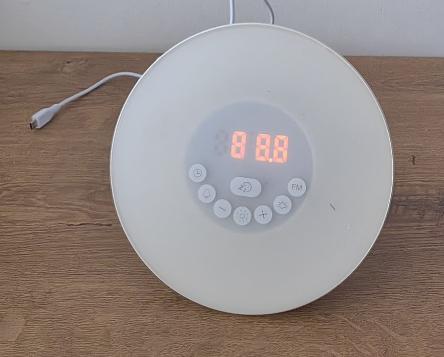 Radio FM ceas digital cu lumină de trezire veioza