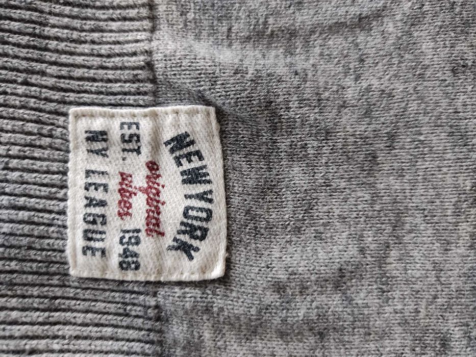 Детски дрехи-дънки и два пуловера