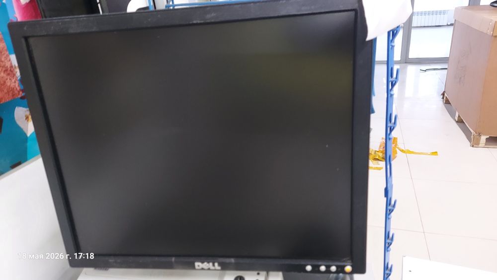 Монитор 19' Dell