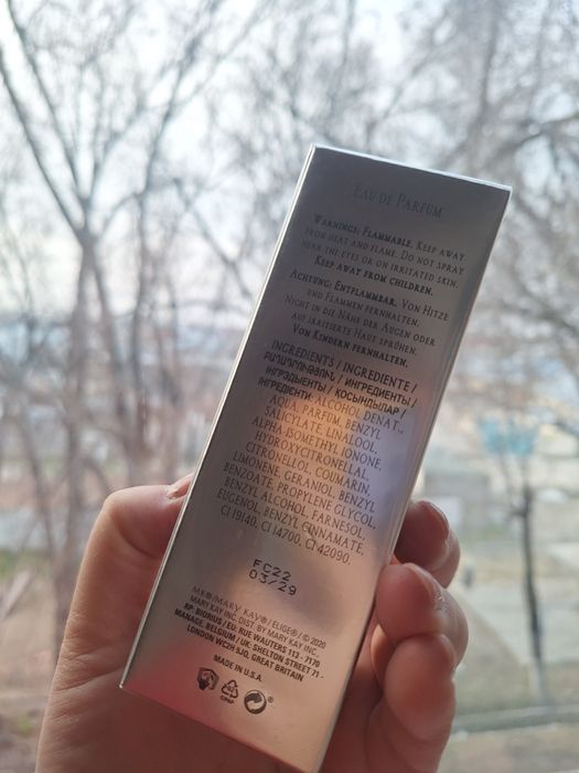 Продам новые духи оригинал.