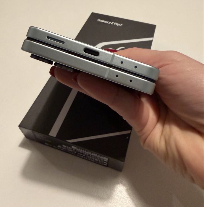 Samsung Z Flip 7