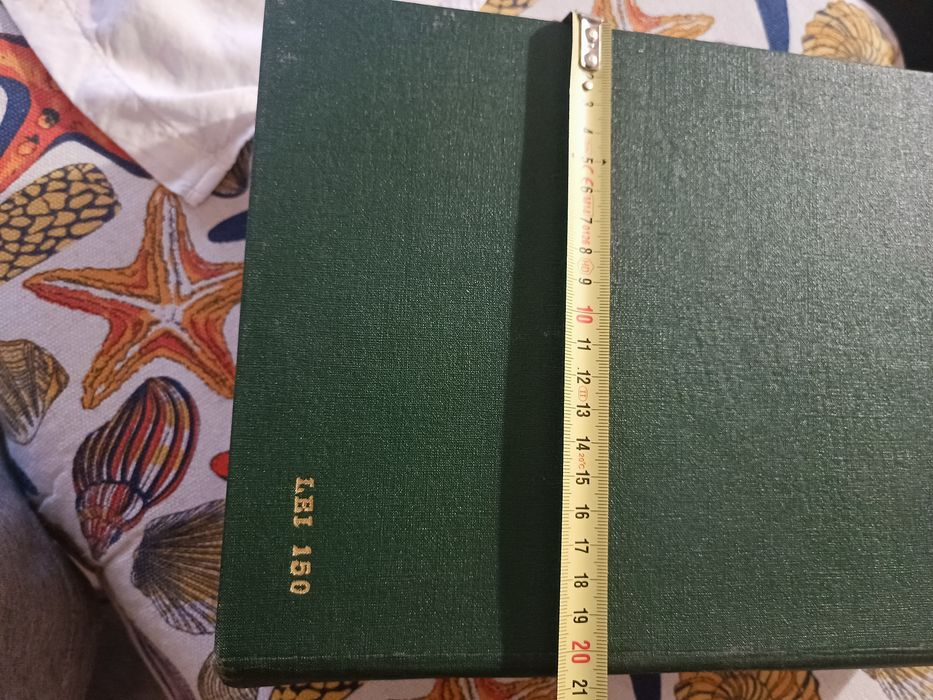 DEX  , dicționar ,1040 pagini , stare bună