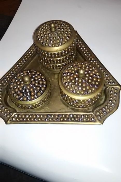 Продавам стар сервиз за бижута Индия