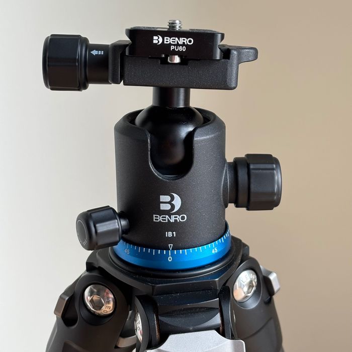 Карбоновый фото штатив Leofoto Ranger LS-365C + головка Benro IB1