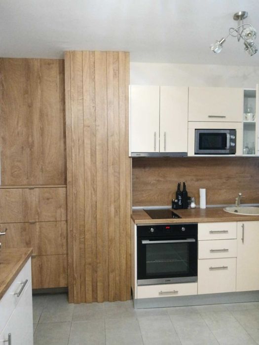 Дава се под наем Двустаен апартамент в Варна, ВИНС - 70 кв.м за 1000 € - Снимка #2