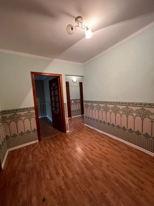 Продам 3 х кв 3/5 эт 1978 г 8 мкр