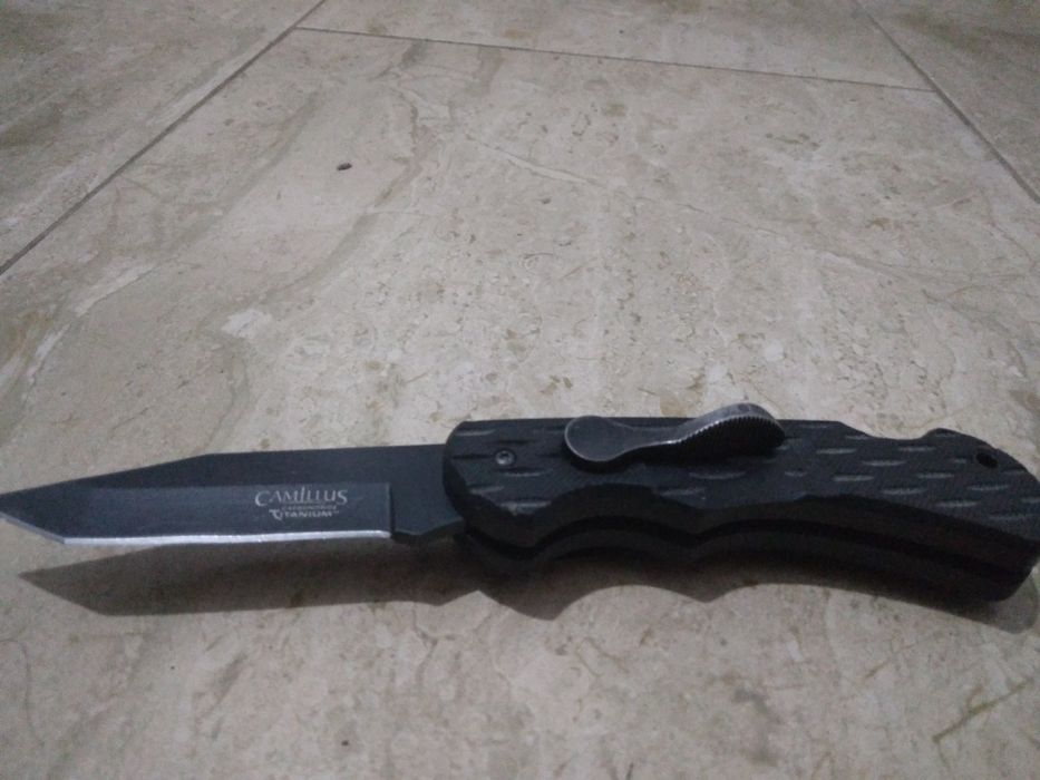 Cutit Camillus carbon-titan