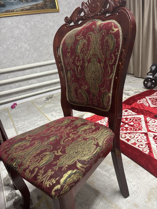 Продам стол со стульями