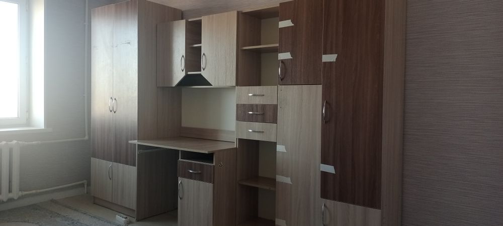 Детская стенка и 2 кровати