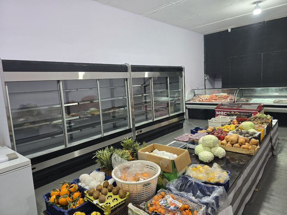 Витрина холодильник