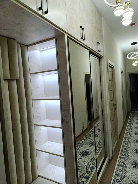 Срочно Олмазор Корасаройда 3 хона Сотаман Евро квартира а*