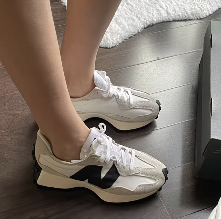 Продам новые кроссовки