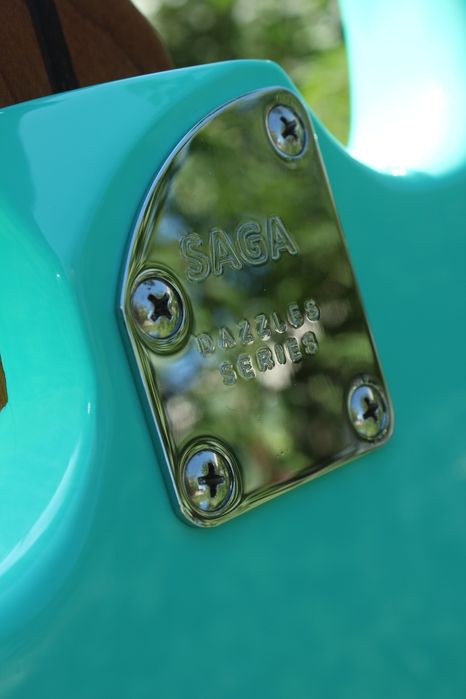 Электрогитара в новом состоянии